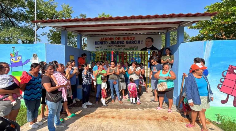 Madres de familia denuncian desalojo de jardín de niños en Cunduacán