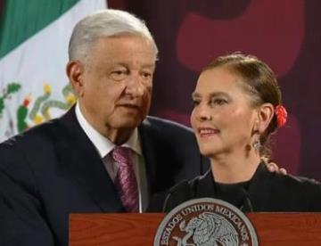 “Ya vámonos” le dice Gutiérrez Müller a AMLO en plena Mañanera… y él seguía hablando