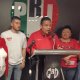 "Así no son las cosas": Manifestantes rocían gasolina a Luis Donaldo Colosio