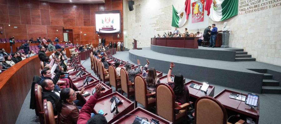 Diputados de Oaxaca "duermen" en Congreso: Bracamonte rechaza que los hayan madrugado