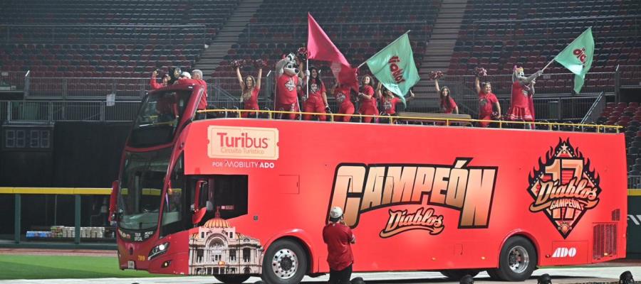 Aficionados de Diablos Rojos abarrotan el Harp Helu para festejar campeonato