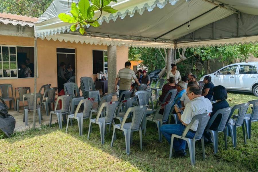 Amigos y familiares despiden a ícono del foto periodismo Simón Hernández