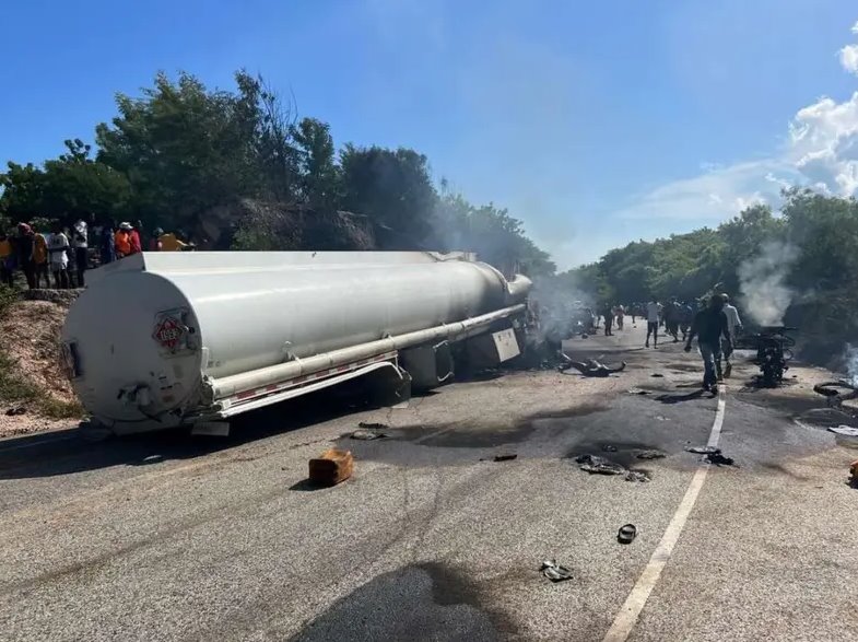 Explosión de camión cisterna deja 16 muertos y 40 heridos en Haití