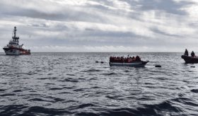 Fallecen 64 granjeros tras naufragio de la barca en que viajaban en Nigeria