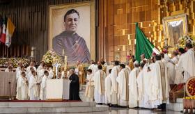 Beatifican al sacerdote Moisés Lira Serafín en la Basílica de Guadalupe