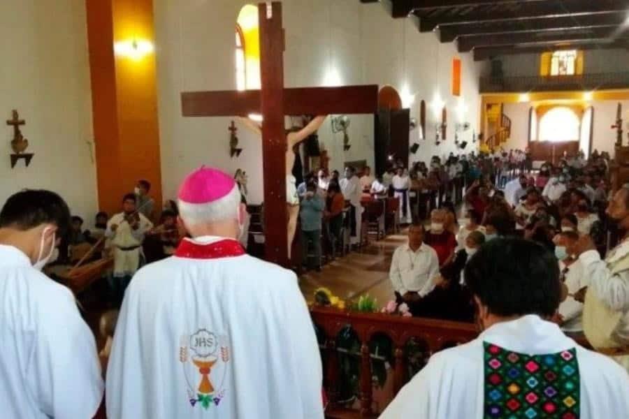 Trabajar en unidad y no fracturar al país: Iglesia católica a políticos