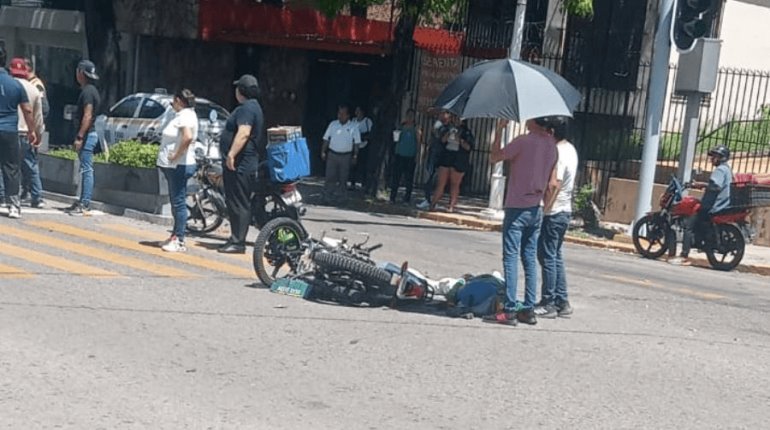 ¡Motociclistas dan el Grito, pero en el pavimento! Reportan 4 derrapados