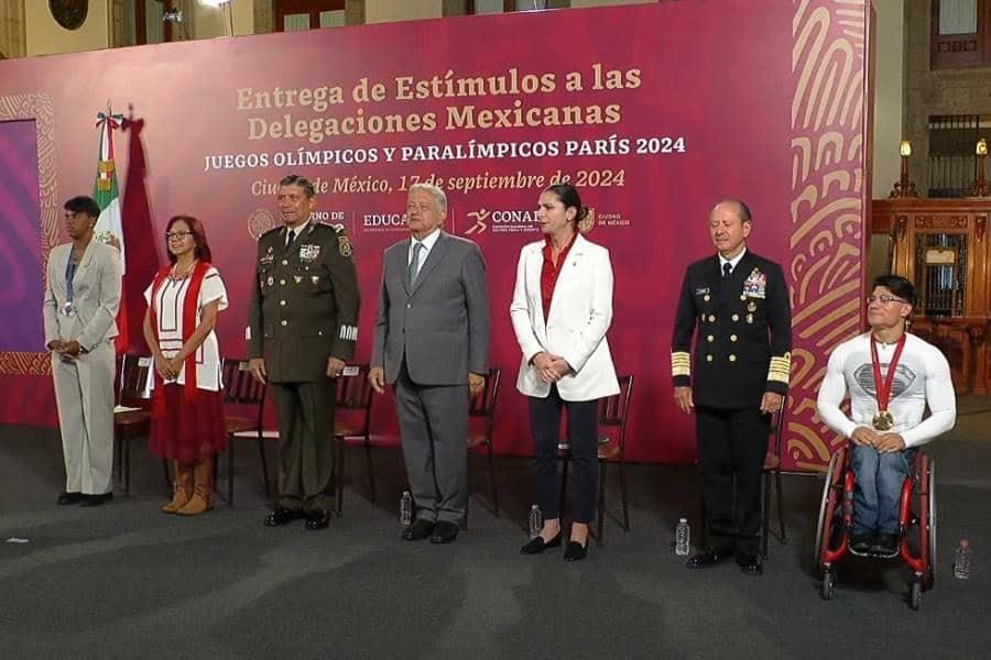 Dimos lo mejor: Prisca Awiti durante entrega de estímulos económicos a atletas Olímpicos y Paralímpicos