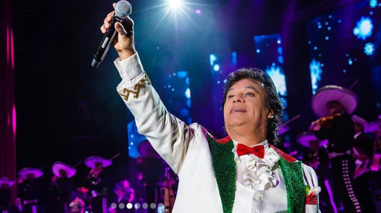 Concierto de Juan Gabriel en Bellas Artes se proyectará en el Zócalo capitalino