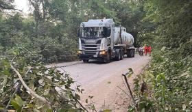 Retiran con antimotines bloqueo de carretera Torno Largo