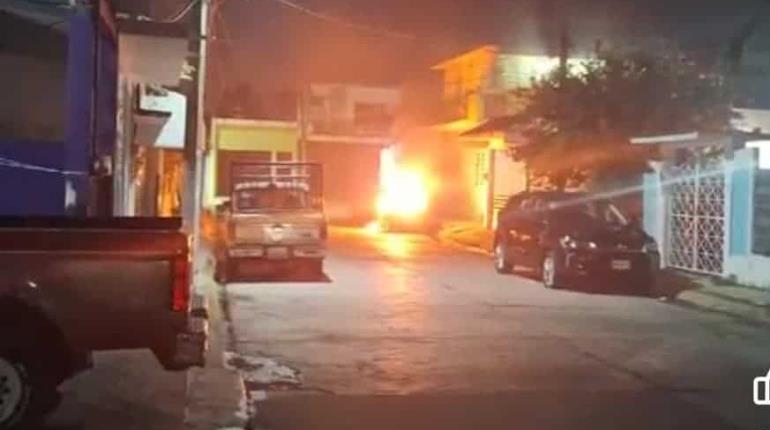 Reportan balacera, asalto a un Oxxo y el incendio de un vehículo en Comalcalco