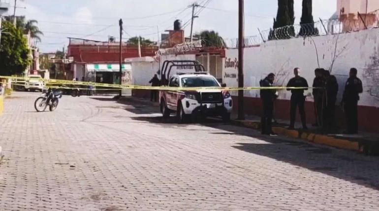 Ataque armado en primaria de Puebla deja un muerto y una maestra herida