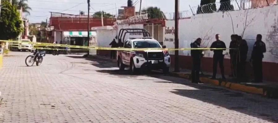 Ataque armado en primaria de Puebla deja un muerto y una maestra herida