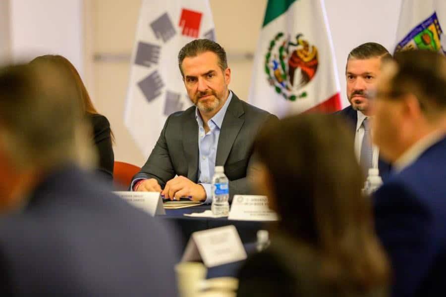 Ratifican triunfo de Adrián de la Garza en Monterrey