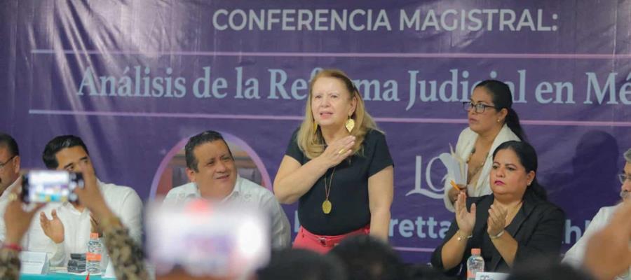 Con protestas reciben a Ministra de la Corte Loretta Ortiz en Tabasco