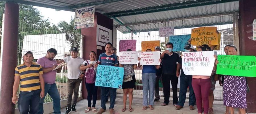 Padres de familia cierran primaria en Tamulté de las Sabanas; acusan diversas anomalías