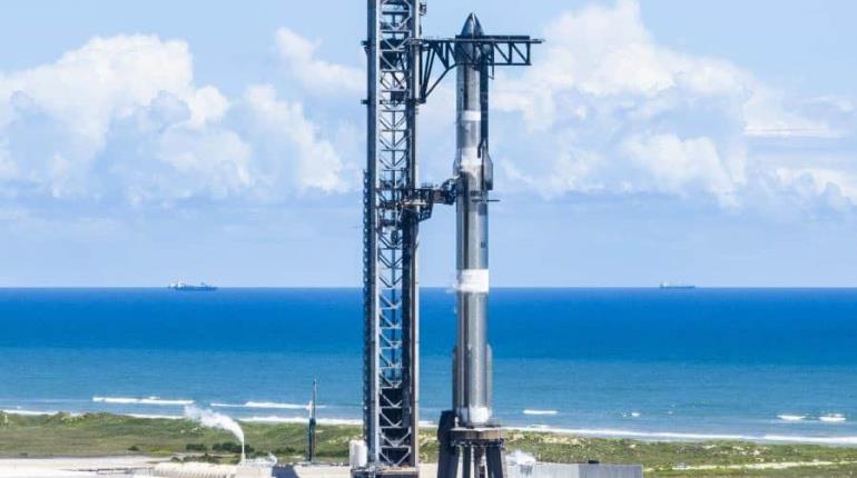 SpaceX lanzará 5 naves no tripuladas a Marte