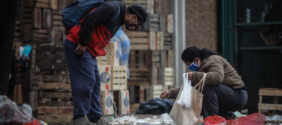 Más de la mitad de los argentinos viven en pobreza: estudio