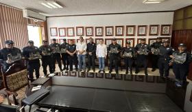 Entrega de armamento policial en Cunduacán