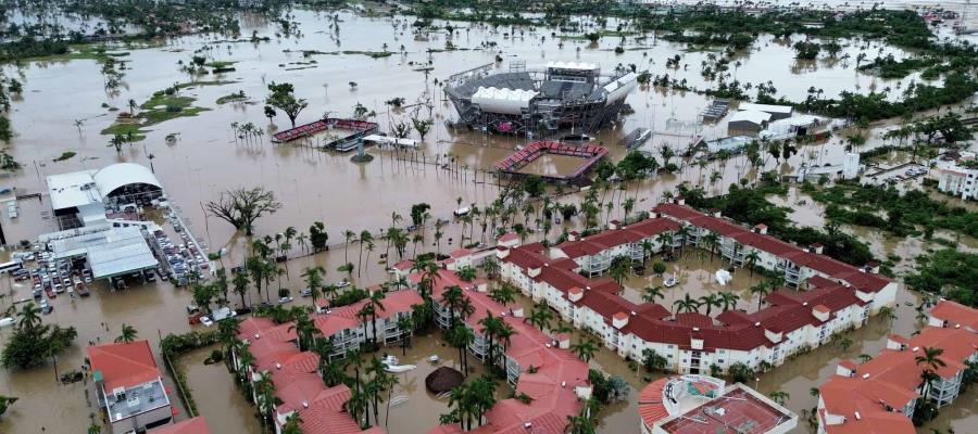 Se apoyará a 15 mil damnificados de Acapulco, tras paso de John: Obrador