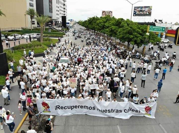 En Culiacán marchan para exigir que regrese la paz