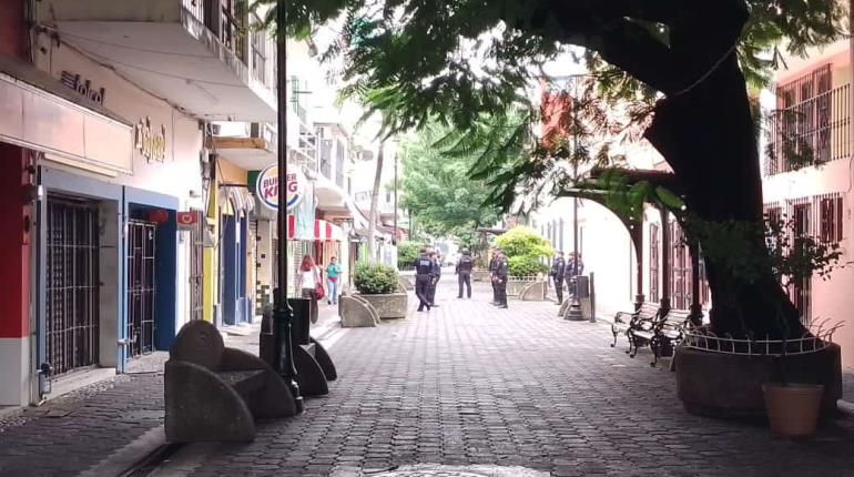 Pasan casi 20 horas sin luz comerciantes del Centro Histórico de Villahermosa