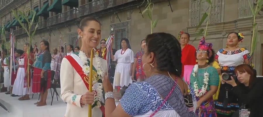 "Eres la voz de nuestros pueblos": Entregan bastón de mando a Sheinbaum