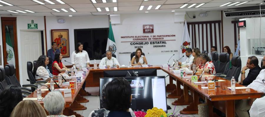 IEPC dispuesto a ajustar sueldos para no ganar más que el gobernador, si ley lo marca: Elizabeth Nava