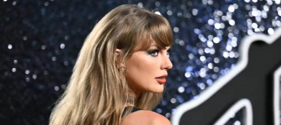 Paga 4 mil euros por guitarra firmada por Taylor Swift y la destroza a martillazos