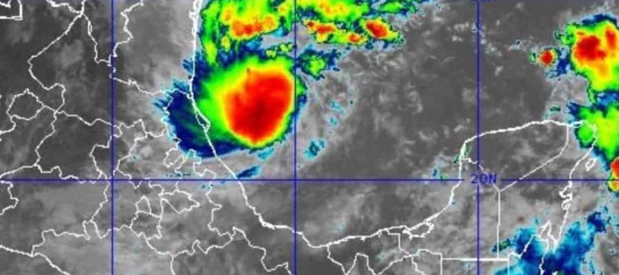 Se forma tormenta tropical "Milton" frente a Veracruz