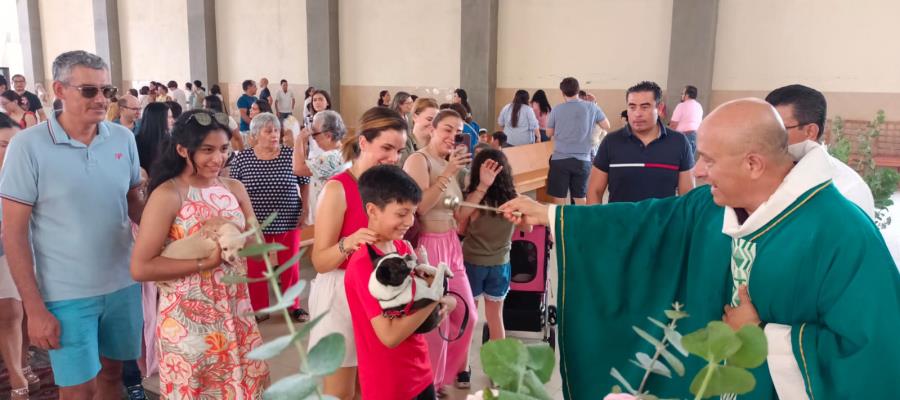 ¡Mascotas bendecidas! Por 6to año consecutivo Parroquia Universitaria de San Marcos realiza jornada