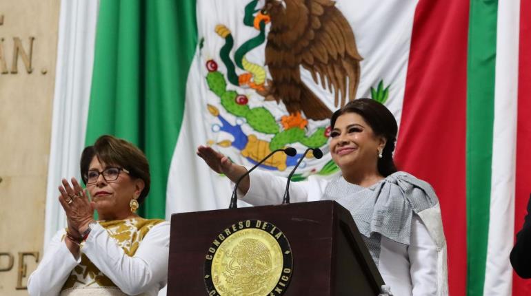 Toma protesta Clara Brugada como jefa de Gobierno de la CDMX