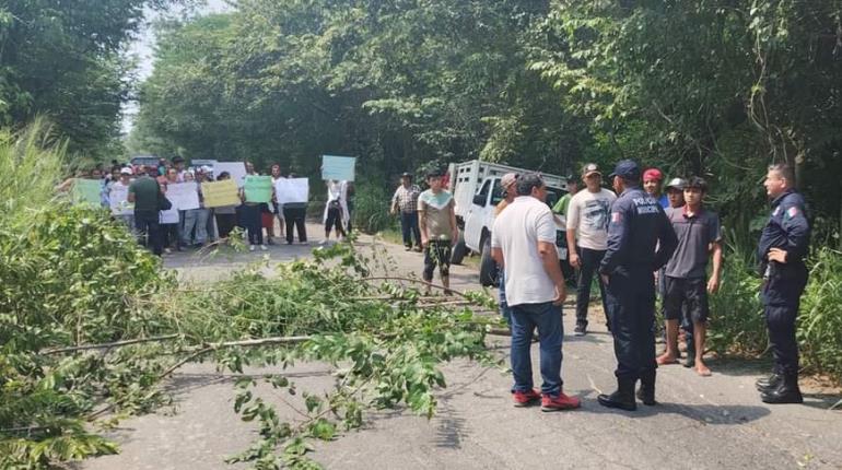 Denuncian a Ayuntamiento de Nacajuca de crear presunto basurero irregular en Tierra Adentro, Jalpa