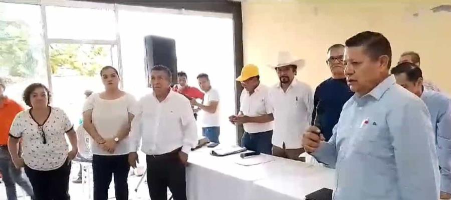 Presenta Unión de Taxis de Centro colegio electoral para renovación de dirigencia