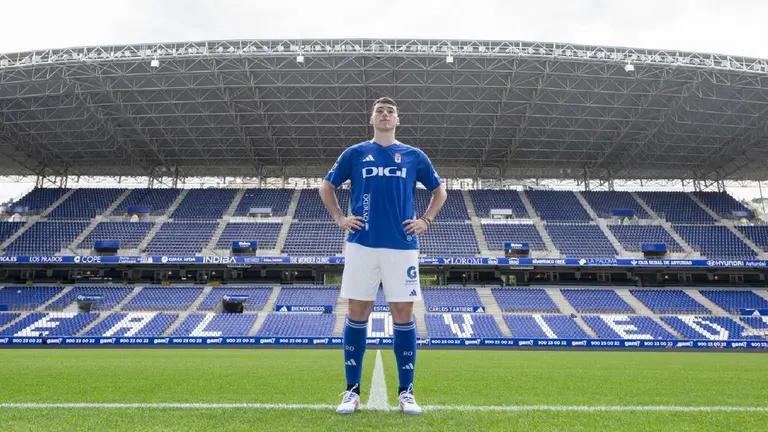 Exjugador del América, Federico Viñas, es presentado como refuerzo del Real Oviedo