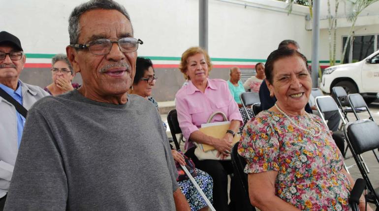 Elevan a rango constitucional en Tabasco pensión para adultos de 60 a 64 años y personas con discapacidad