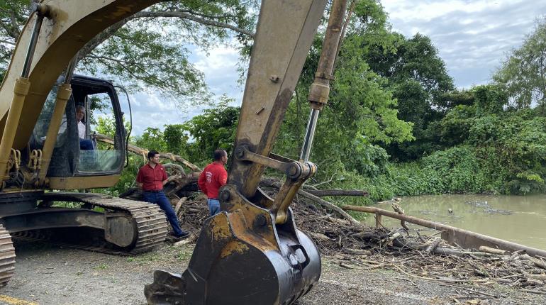 Río Pichucalco retoma su nivel en Teapa; liberan tapón de residuos
