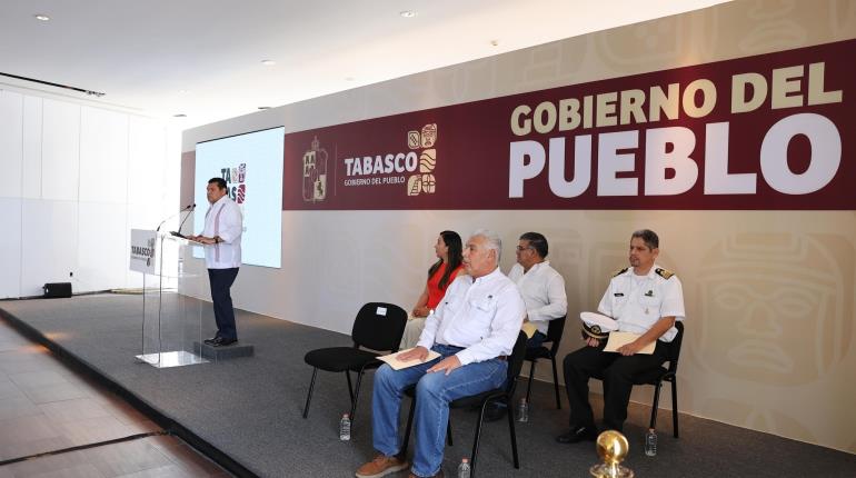 "Soltaron 800": Gobernador cuestiona entrega de concesiones para taxis en pasada administración