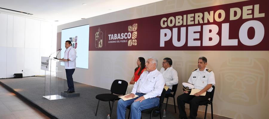 "Soltaron 800": Gobernador cuestiona entrega de concesiones para taxis en pasada administración