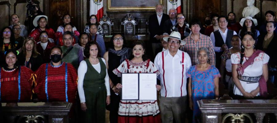 Declaran en CDMX el 12 de octubre como "Día de la Resistencia Indígena"