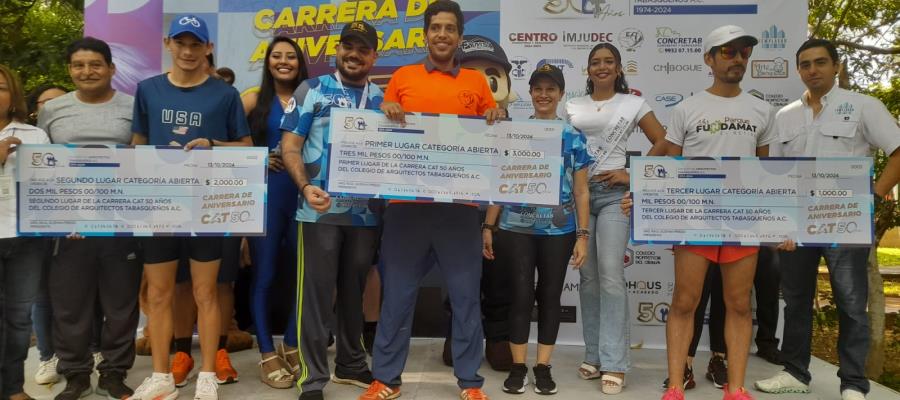 José Luis Casillas y Ale Balderas, ganan 1a Carrera Atlética del Colegio de Arquitectos Tabasqueños