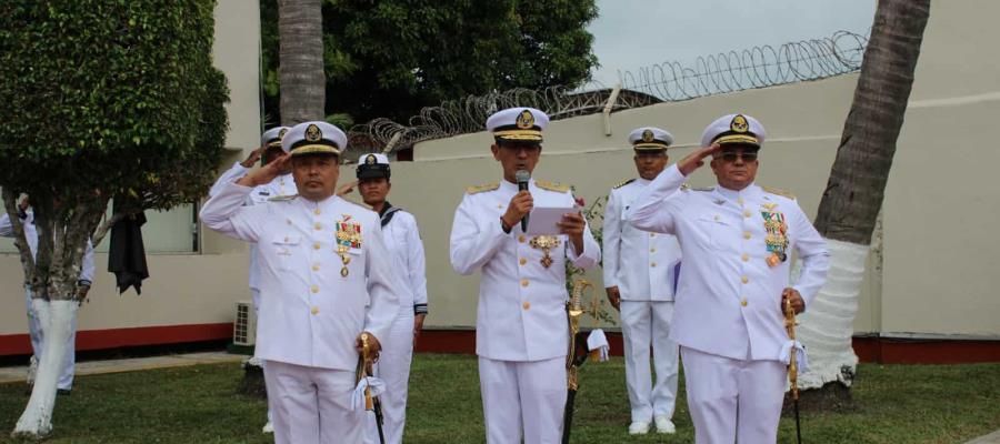 Realizan cambio de mando en la Novena Zona Naval