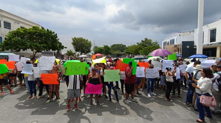 Habitantes de Nacajuca y Centro exigen seguridad en Palacio de Gobierno