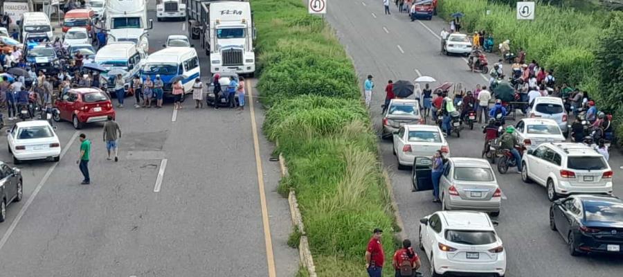 Se registra nuevo bloqueo por fallas eléctricas, esta vez en la Villahermosa -Teapa