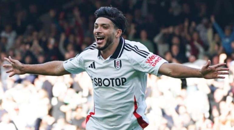 Raúl Jiménez sigue su racha goleadora con el Fulham, pero caen ante el Aston Villa 3-1