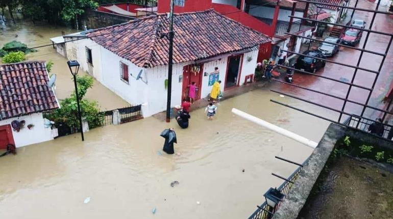 Quienes vivan en zonas vulnerables de inundación se trasladen a refugios, pide Iglesia