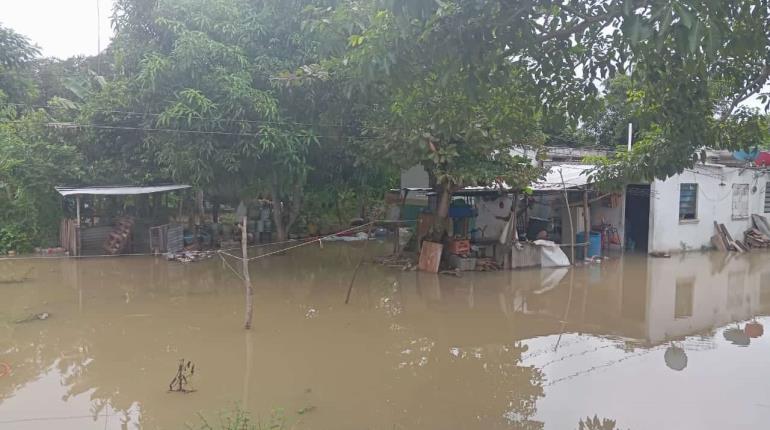 300 afectados en 5 comunidades de Nacajuca por inundaciones