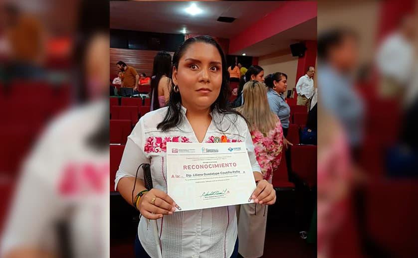 Omiten braille en reconocimiento a diputada con discapacidad visual en Tabasco