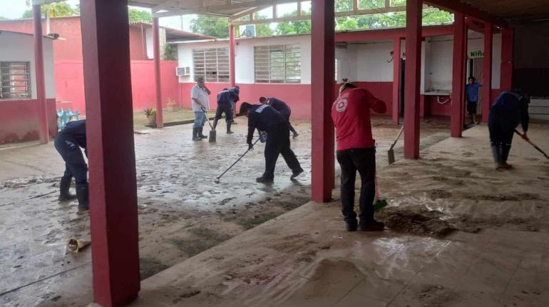 Regresan hoy a clases en Teapa, Jalapa y Tacotalpa tras superar emergencia