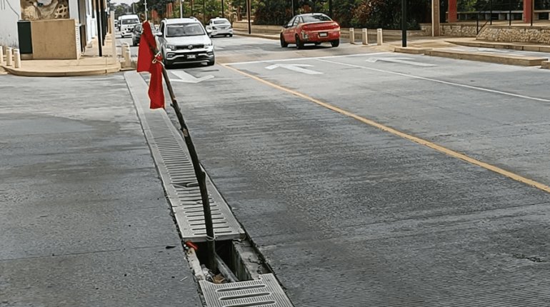 Anuncia Centro reparación de alcantarillas en el Malecón Carlos A. Madrazo